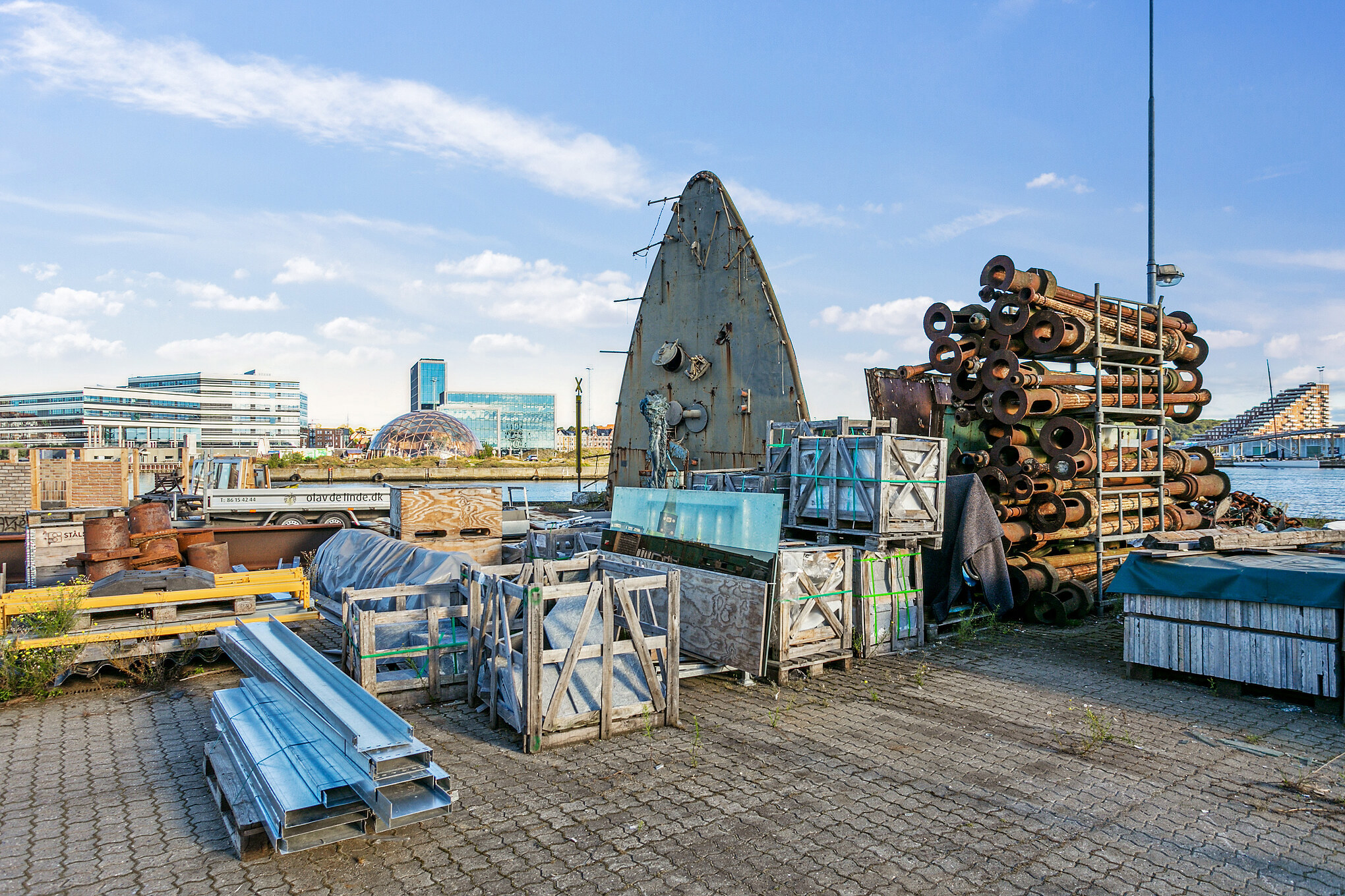 Olav de Linde genbrugslager på Balticagade på Aarhus Havn