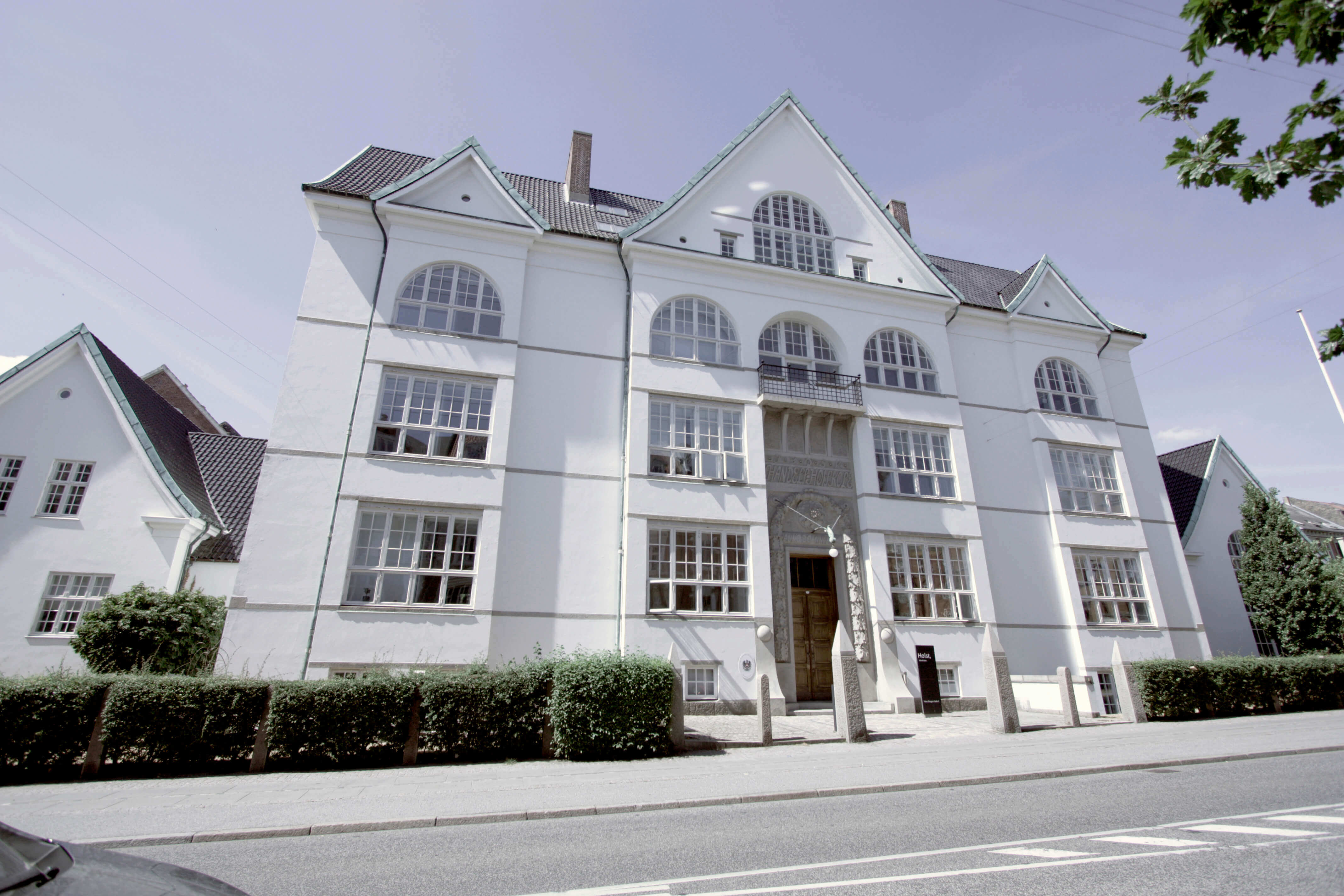 Facade Holst Advokater Hans Broges Gade 2 i Aarhus