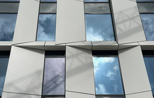 16.000 m² facade er færdigmonteret på Mindet