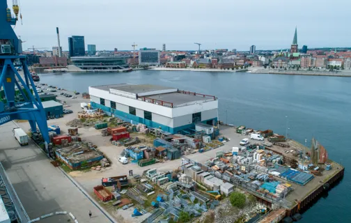 Genbrugslager på Aarhus Havn spiller en central rolle i ejendomsrenoveringer