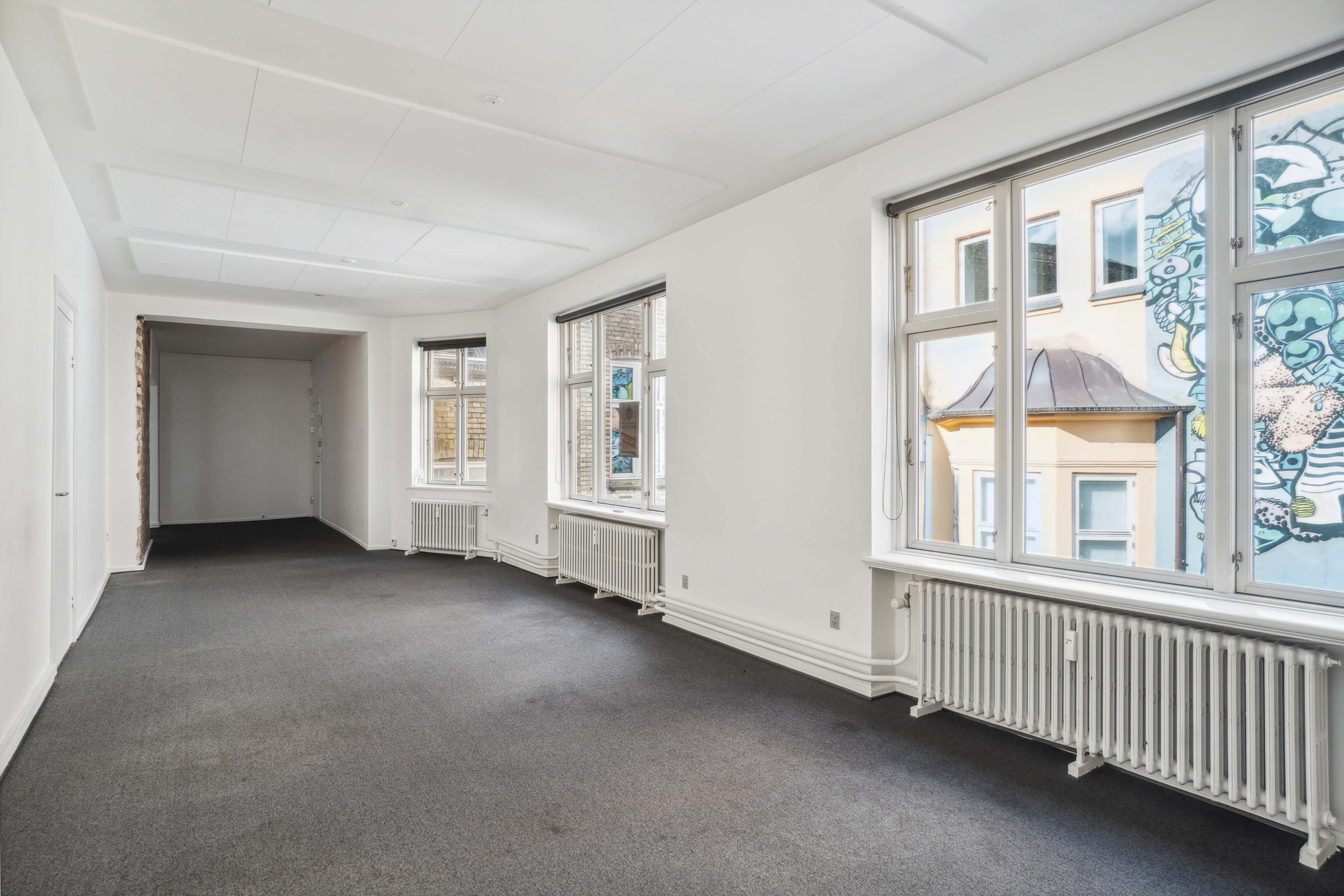 /media/thhhsj3g/f_klostergade-34a-2tv_aarhus_erhvervslejemaal_lejemaalsrenovering_transformation_baeredygtighed_kontor_chokoladefabrikken_dsc05849.jpg