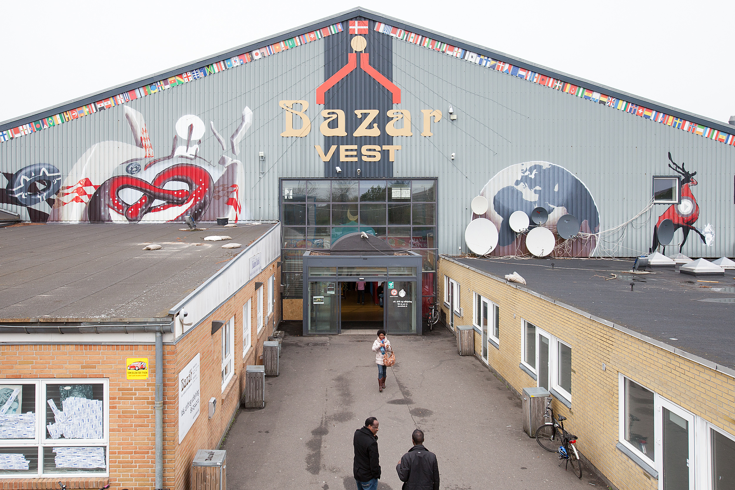 Facade Bazar Vest Edwin Rahrs Vej 32 i Brabrand