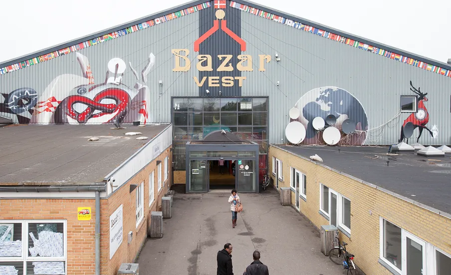 Facade Bazar Vest Edwin Rahrs Vej 32 i Brabrand